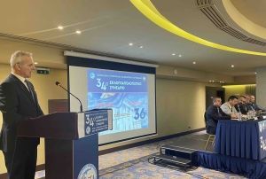 &Tau;&omicron; &mu;ή&nu;&upsilon;&mu;&alpha; &tau;&omicron;&upsilon; &Pi;&rho;&omicron;έ&delta;&rho;&omicron;&upsilon; &tau;&eta;&sigmaf; &Pi;.&Omicron;.&Alpha;&Sigma;.&Upsilon;. &kappa;. &Gamma;&rho;&eta;&gamma;ό&rho;&eta; &Gamma;&Epsilon;&Rho;&Alpha;&Kappa;&Alpha;&Rho;&Alpha;&Kappa;&Omicron;&Upsilon; &pi;&rho;&omicron;&sigmaf; &tau;&omicron; &Sigma;&upsilon;&nu;&delta;&iota;&kappa;&alpha;&lambda;&iota;&sigma;&tau;&iota;&kappa;ό &Kappa;ί&nu;&eta;&mu;&alpha;,&tau;&eta;&nu; &Pi;&omicron;&lambda;&iota;&tau;&iota;&kappa;ή &kappa;&alpha;&iota; &Phi;&upsilon;&sigma;&iota;&kappa;ή &Eta;&gamma;&epsilon;&sigma;ί&alpha; &tau;&eta;&sigmaf; &Epsilon;&Lambda;.&Alpha;&Sigma;. &kappa;&alpha;&tau;ά &tau;&eta;&nu; έ&nu;&alpha;&rho;&xi;&eta; &tau;&omicron;&upsilon; &Sigma;&upsilon;&nu;&epsilon;&delta;&rho;ί&omicron;&upsilon; &tau;&eta;&sigmaf; &Pi;.&Omicron;.&Alpha;&Xi;&Iota;.&Alpha;.